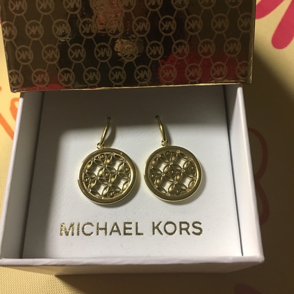 NIB MICHAEL KORS EARRINGS - Picture 2 of 3
